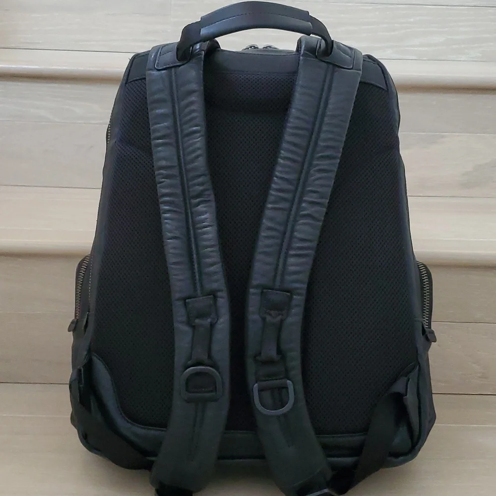 Rare Collectable: Tumi Alpha Bravo Knox Genuine Leather Backpack in Black Pole
